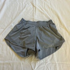 Lululemon Hotty Hot Short Low-Rise 4" Gray/White Stripe